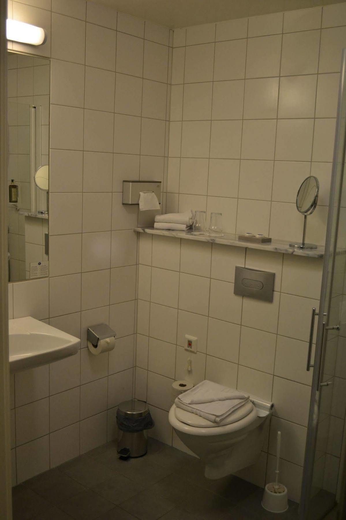 מוטלה Hotell Nostalgi מראה חיצוני תמונה
